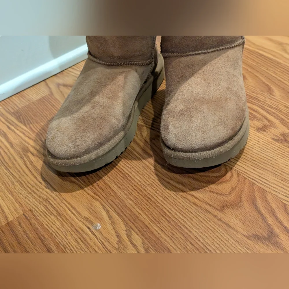 UGG Classic Short II
